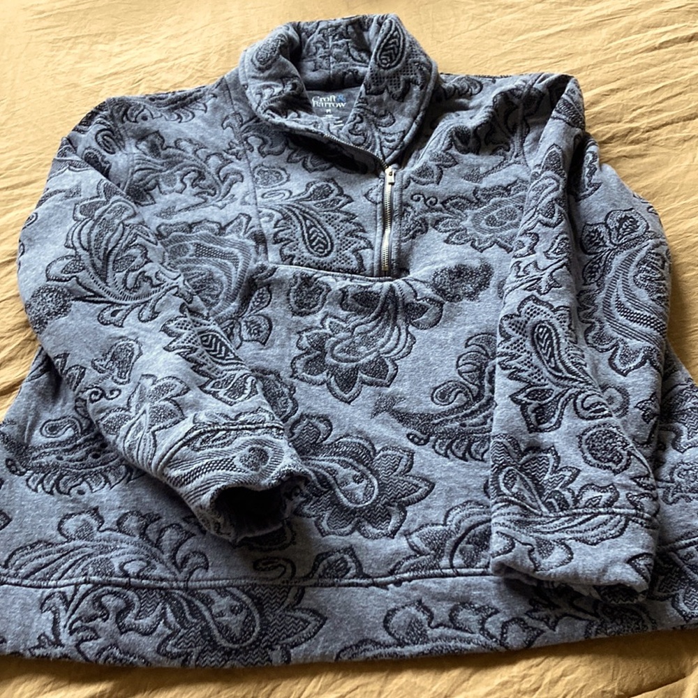 Women’s sweatshirt sz PL grey paisley print with zip collar band bottom
